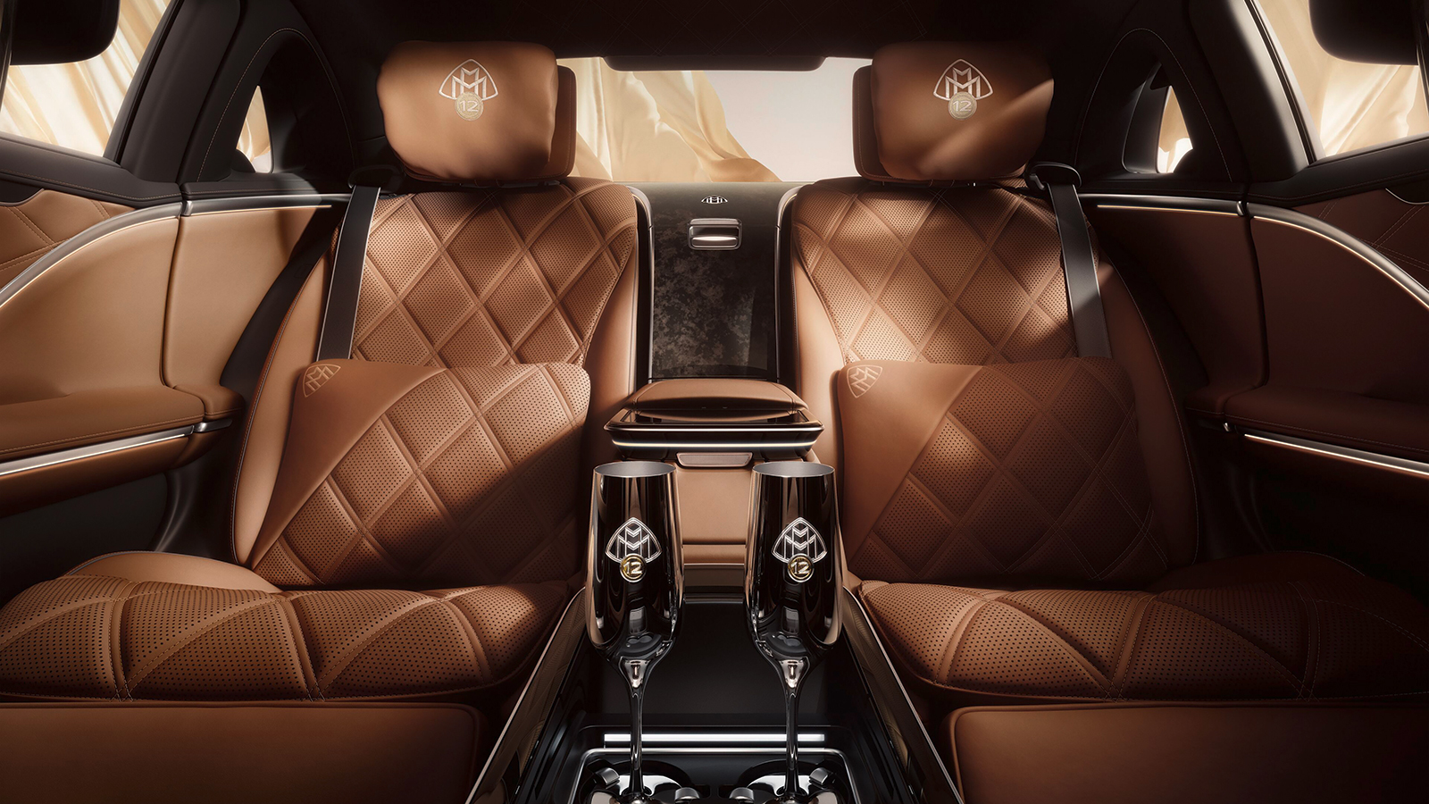 Ντεμπούτο για την Mercedes-Maybach V12 Edition!